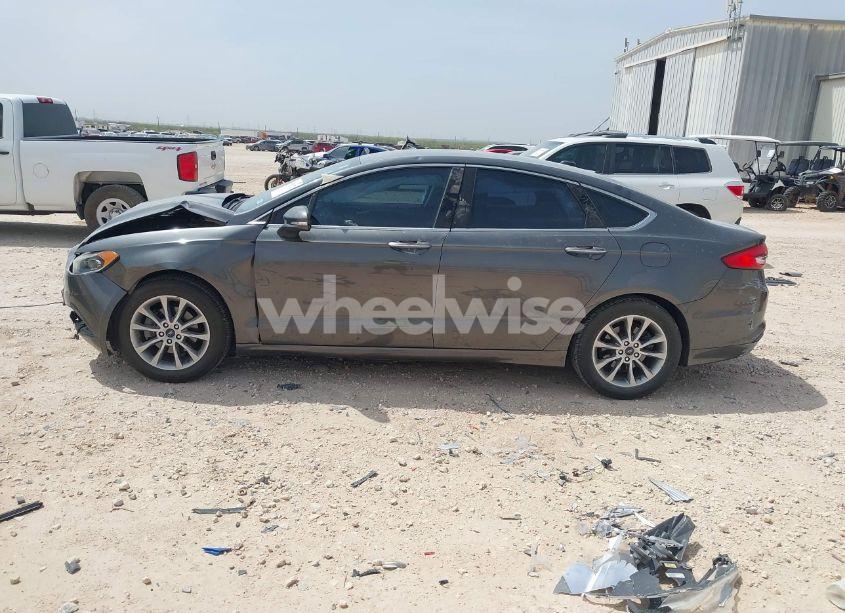 Photo 15 of 2017 Ford Fusion SE (VIN 3FA6P0HD4HR159859)