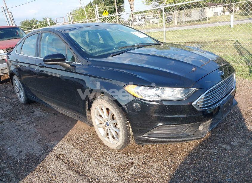 2017 Ford Fusion SE (VIN 3FA6P0HD4HR179674) main photo