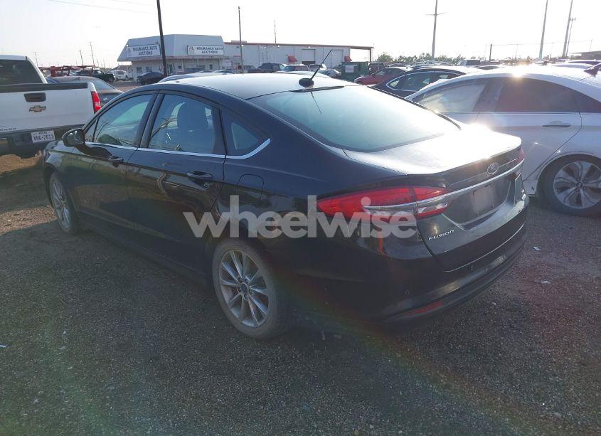 Photo 3 of 2017 Ford Fusion SE (VIN 3FA6P0HD4HR179674)