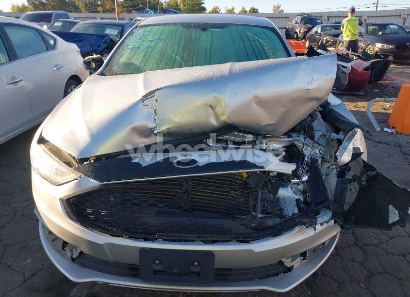 Photo 6 of 2017 Ford Fusion SE (VIN 3FA6P0HD4HR193042)