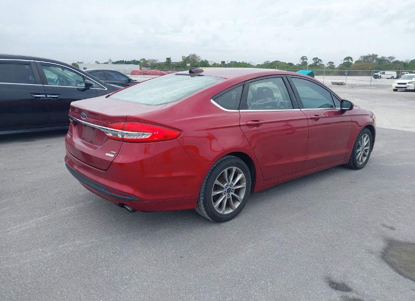 Photo 4 of 2017 Ford Fusion SE (VIN 3FA6P0HD4HR193610)