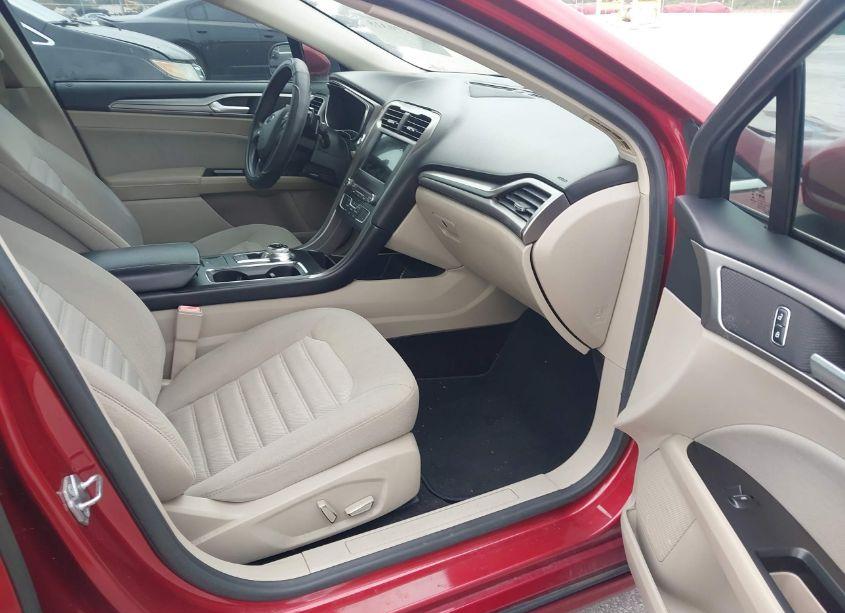 Photo 5 of 2017 Ford Fusion SE (VIN 3FA6P0HD4HR193610)