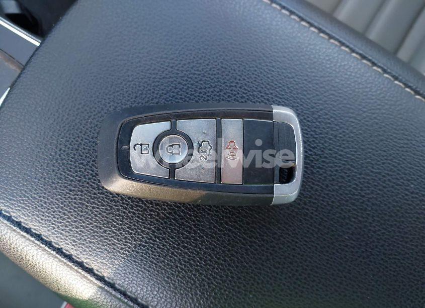 Photo 11 of 2017 Ford Fusion SE (VIN 3FA6P0HD4HR202225)