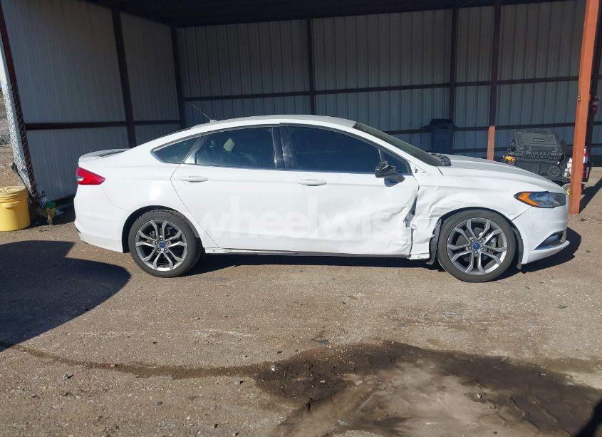 Photo 13 of 2017 Ford Fusion SE (VIN 3FA6P0HD4HR214455)