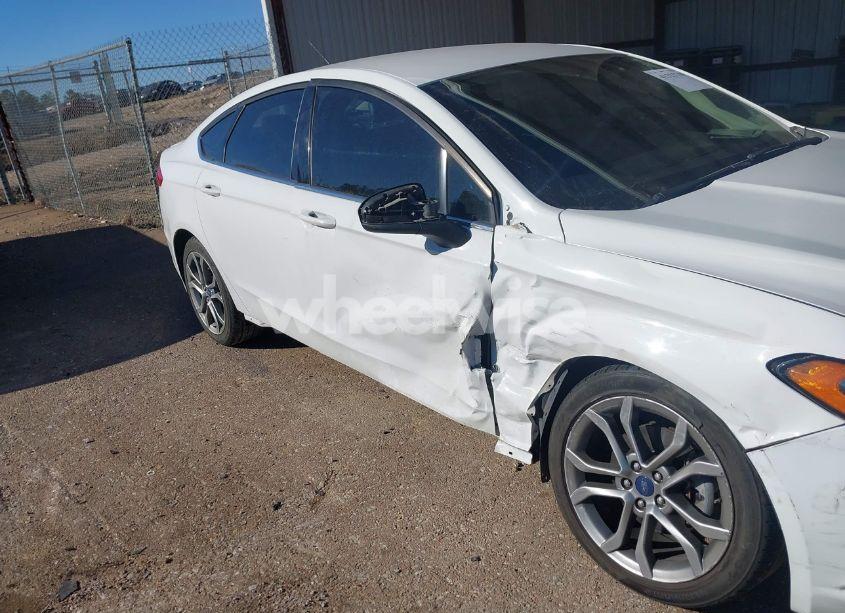 Photo 17 of 2017 Ford Fusion SE (VIN 3FA6P0HD4HR214455)