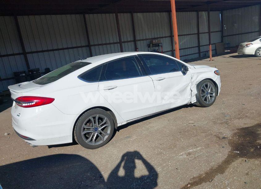 Photo 4 of 2017 Ford Fusion SE (VIN 3FA6P0HD4HR214455)