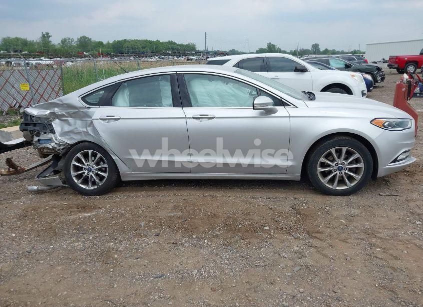 Photo 13 of 2017 Ford Fusion SE (VIN 3FA6P0HD4HR272761)