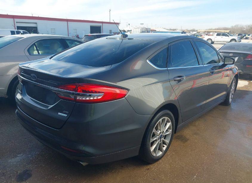 Photo 4 of 2017 Ford Fusion SE (VIN 3FA6P0HD4HR321795)