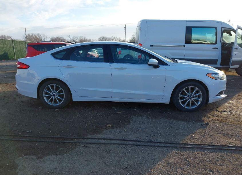 Photo 13 of 2017 Ford Fusion SE (VIN 3FA6P0HD4HR329086)