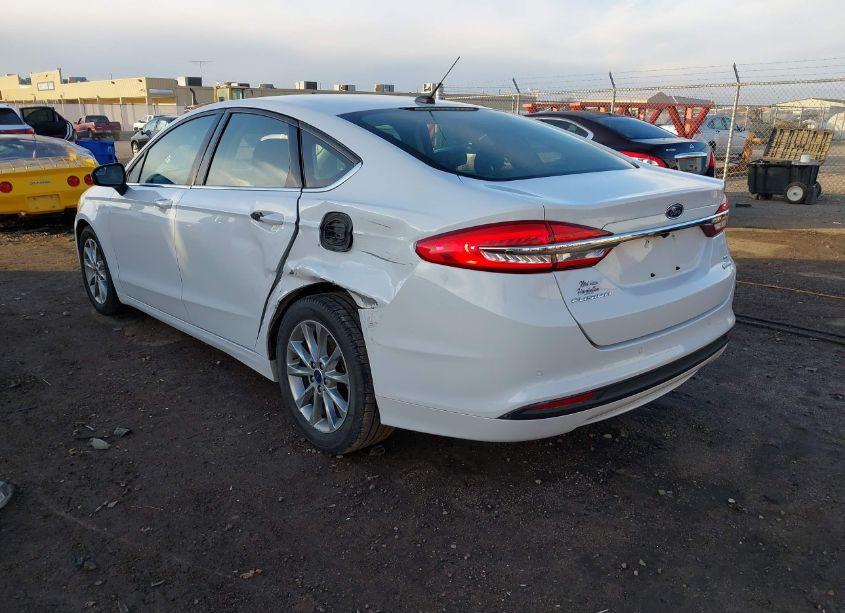 Photo 3 of 2017 Ford Fusion SE (VIN 3FA6P0HD4HR329086)