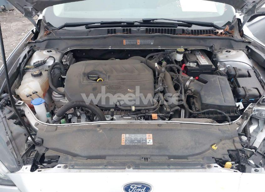 Photo 10 of 2017 Ford Fusion SE (VIN 3FA6P0HD4HR331808)