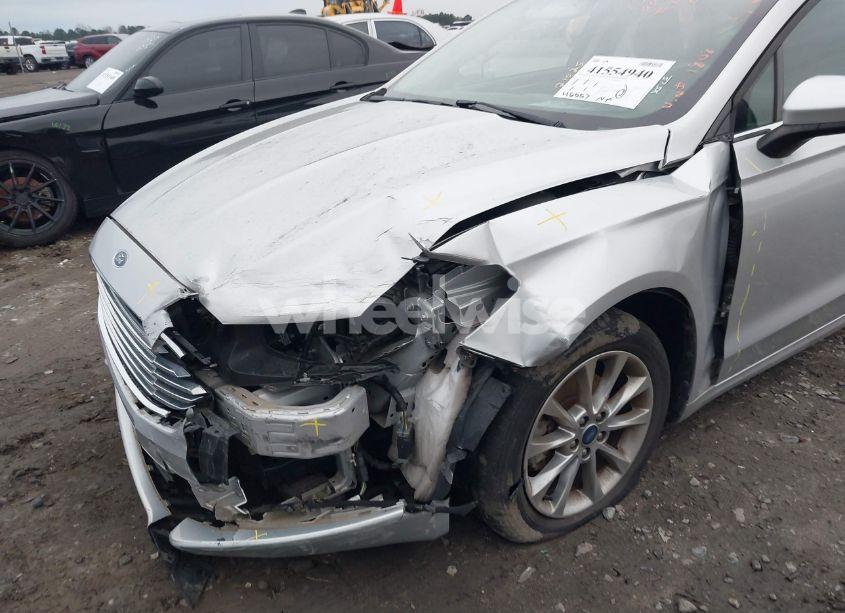 Photo 6 of 2017 Ford Fusion SE (VIN 3FA6P0HD4HR331808)