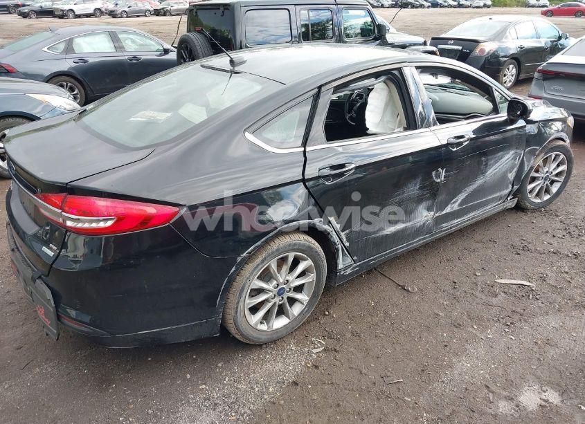 Photo 4 of 2017 Ford Fusion SE (VIN 3FA6P0HD4HR338676)