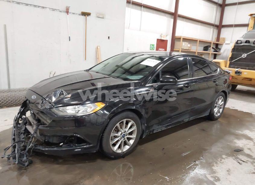 Photo 2 of 2017 Ford Fusion SE (VIN 3FA6P0HD4HR371824)
