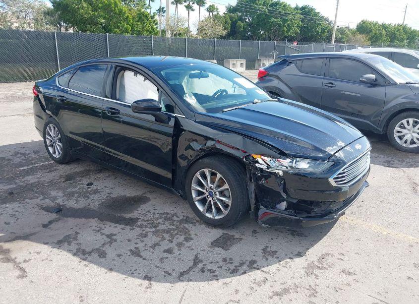 2017 Ford Fusion SE (VIN 3FA6P0HD4HR402974) main photo