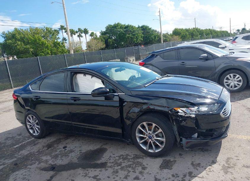 Photo 13 of 2017 Ford Fusion SE (VIN 3FA6P0HD4HR402974)