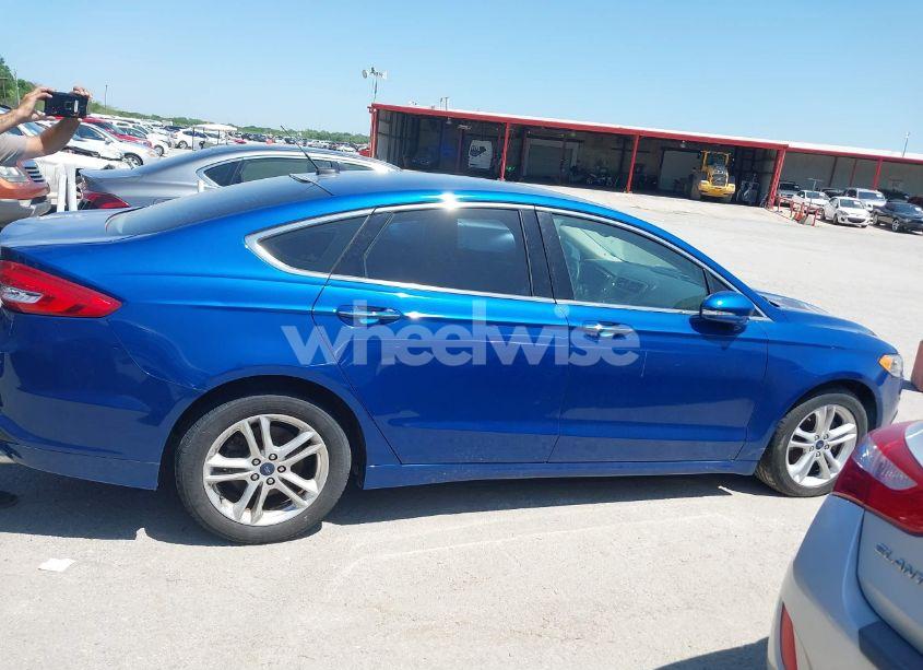 Photo 13 of 2018 Ford Fusion SE (VIN 3FA6P0HD4JR104172)