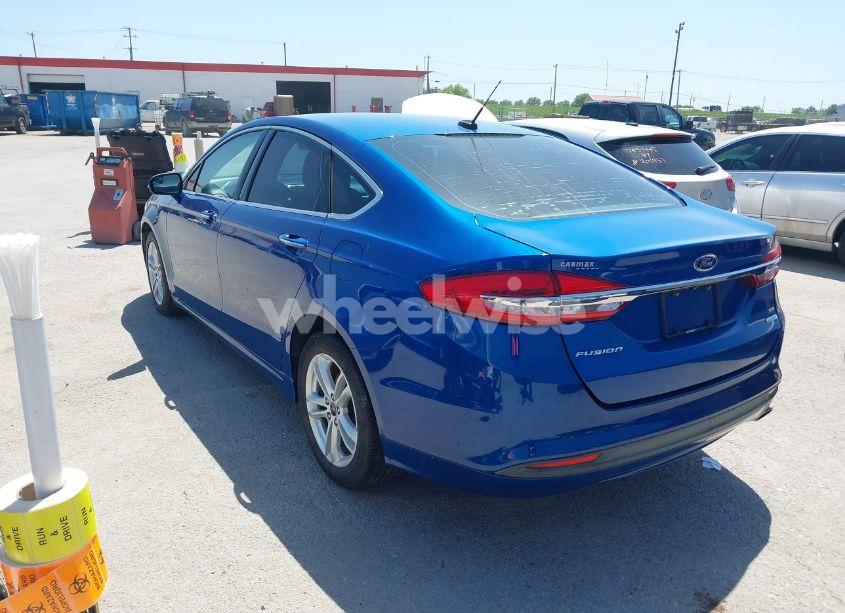 Photo 3 of 2018 Ford Fusion SE (VIN 3FA6P0HD4JR104172)