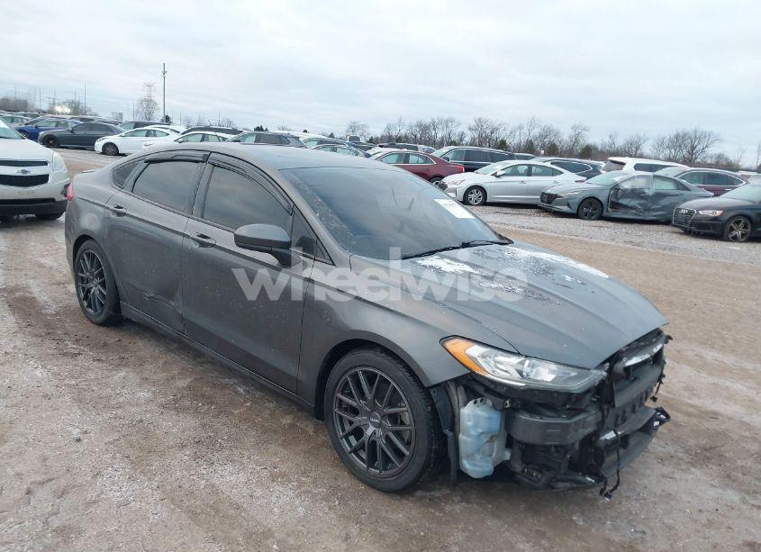 2018 Ford Fusion SE (VIN 3FA6P0HD4JR156028) main photo