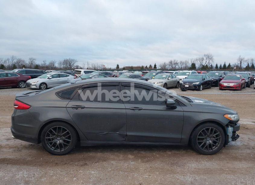 Photo 14 of 2018 Ford Fusion SE (VIN 3FA6P0HD4JR156028)