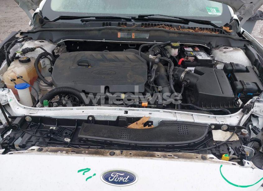 Photo 10 of 2018 Ford Fusion SE (VIN 3FA6P0HD4JR183293)