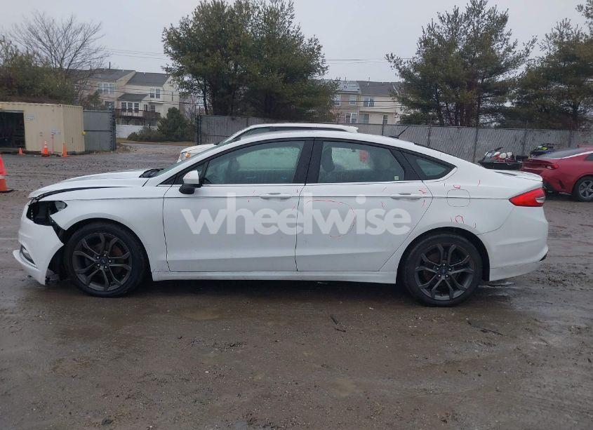 Photo 14 of 2018 Ford Fusion SE (VIN 3FA6P0HD4JR183293)