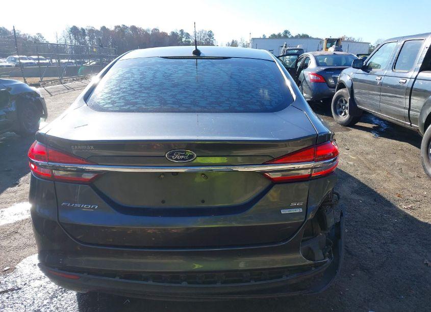Photo 16 of 2018 Ford Fusion SE (VIN 3FA6P0HD4JR189000)