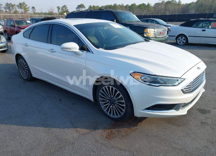 2018 Ford Fusion SE (VIN 3FA6P0HD4JR190020) main photo