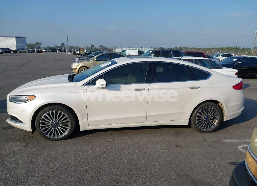 Photo 14 of 2018 Ford Fusion SE (VIN 3FA6P0HD4JR190020)