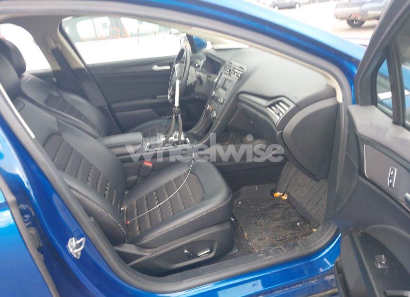 Photo 5 of 2018 Ford Fusion SE (VIN 3FA6P0HD4JR204174)