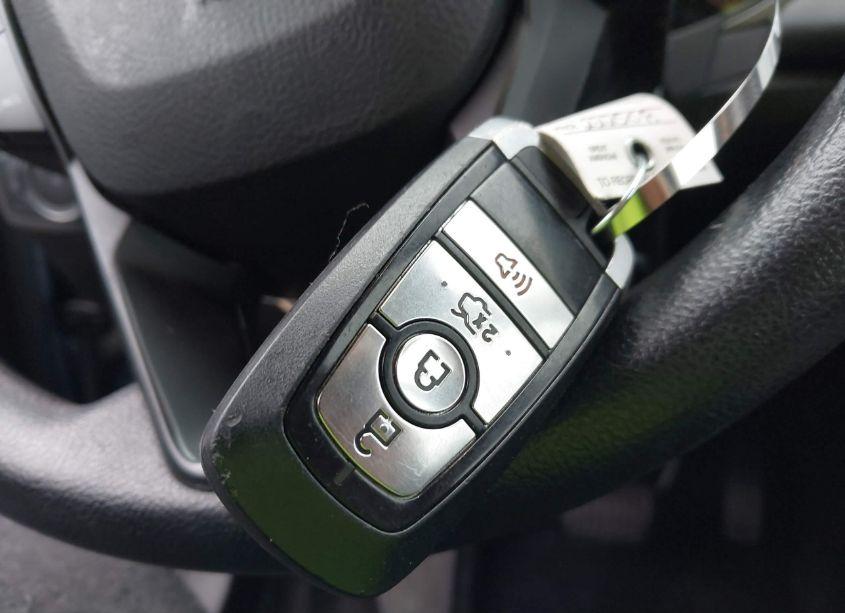 Photo 11 of 2018 Ford Fusion SE (VIN 3FA6P0HD4JR223971)