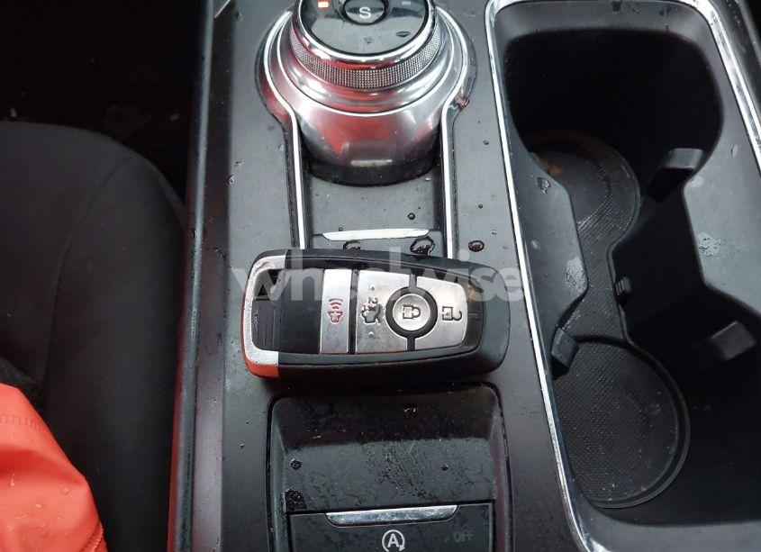 Photo 11 of 2018 Ford Fusion SE (VIN 3FA6P0HD4JR237627)