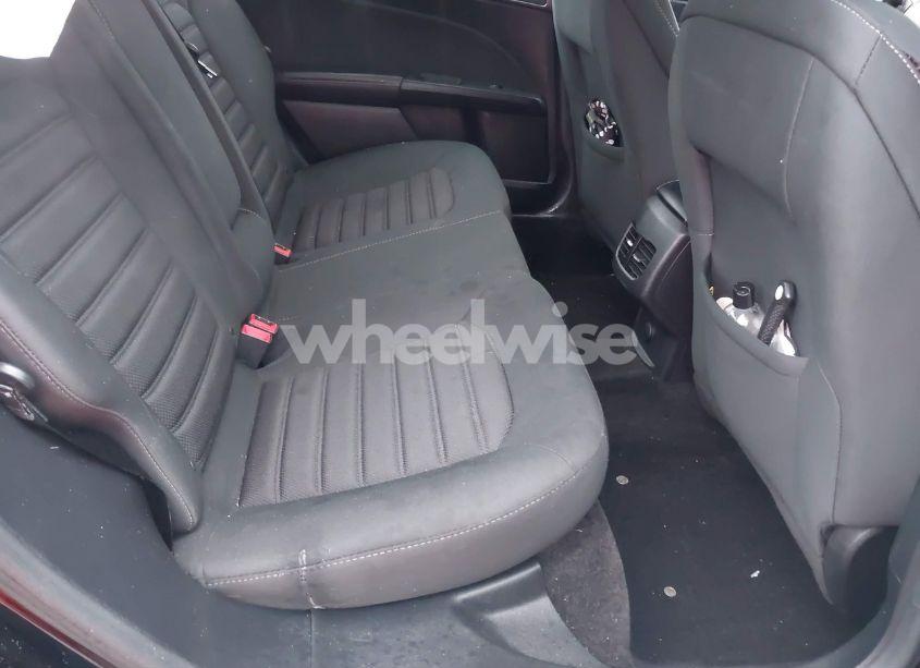 Photo 8 of 2018 Ford Fusion SE (VIN 3FA6P0HD4JR237627)