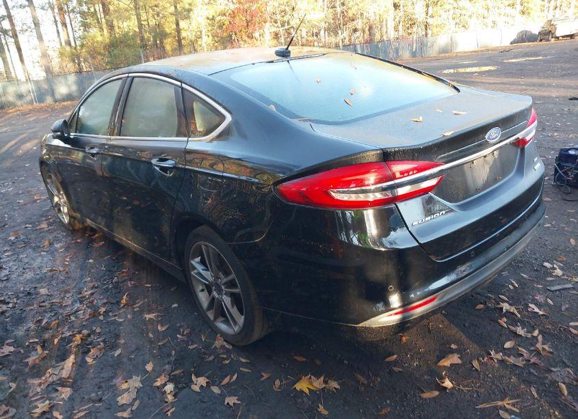 Photo 3 of 2018 Ford Fusion SE (VIN 3FA6P0HD4JR252368)