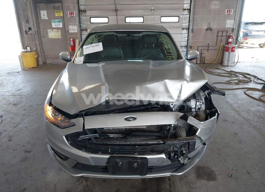 Photo 11 of 2018 Ford Fusion SE (VIN 3FA6P0HD4JR265735)