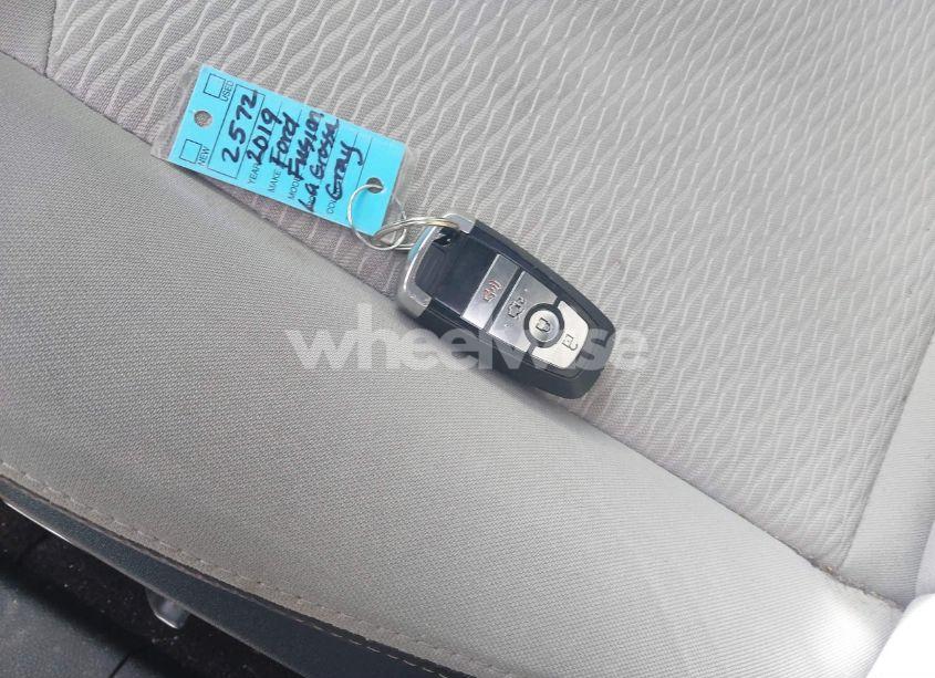 Photo 11 of 2019 Ford Fusion SE (VIN 3FA6P0HD4KR102567)