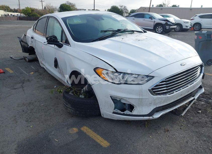 2019 Ford Fusion SE (VIN 3FA6P0HD4KR114881) main photo
