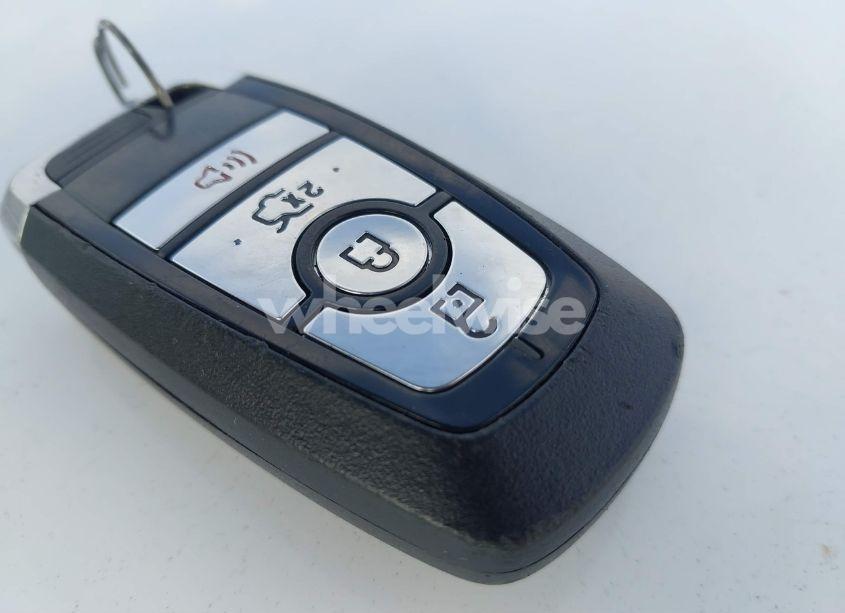 Photo 11 of 2019 Ford Fusion SE (VIN 3FA6P0HD4KR114881)