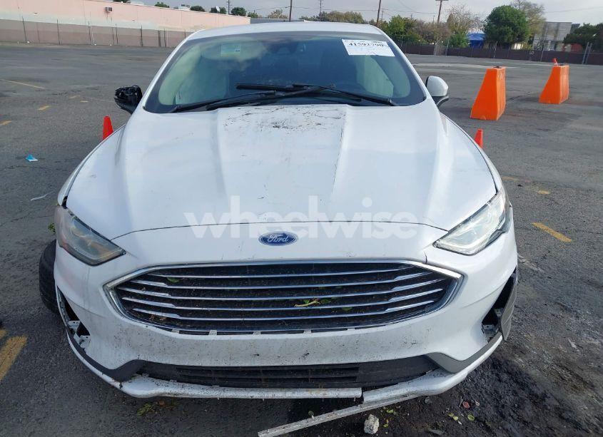 Photo 12 of 2019 Ford Fusion SE (VIN 3FA6P0HD4KR114881)