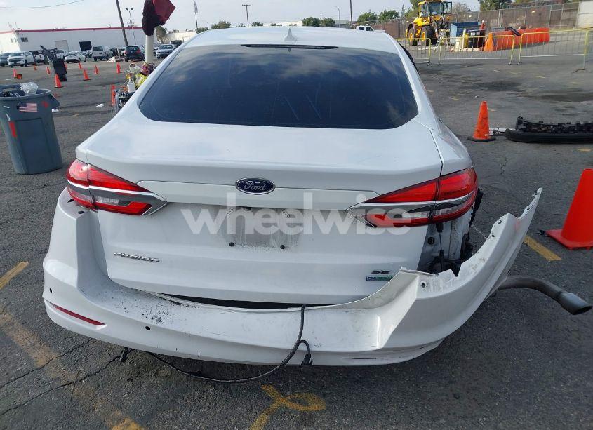 Photo 16 of 2019 Ford Fusion SE (VIN 3FA6P0HD4KR114881)