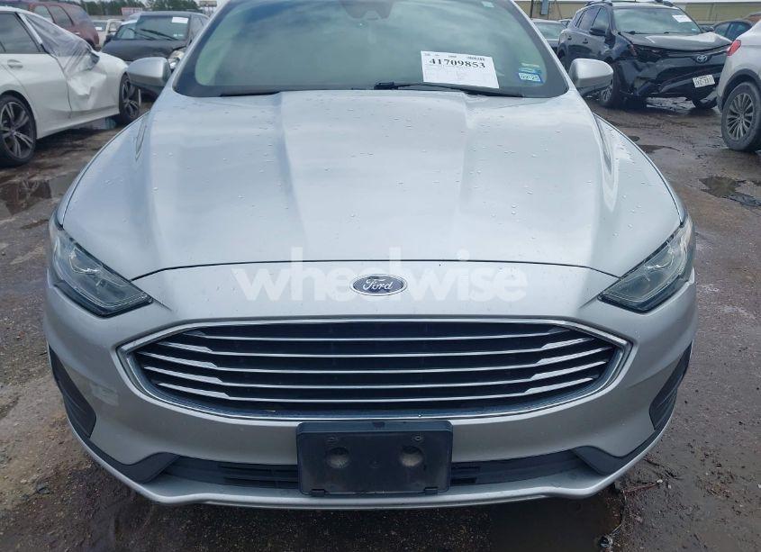 Photo 12 of 2019 Ford Fusion SE (VIN 3FA6P0HD4KR132314)