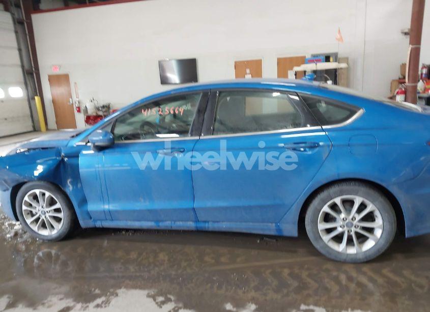 Photo 14 of 2019 Ford Fusion SE (VIN 3FA6P0HD4KR147864)