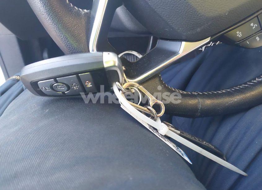 Photo 11 of 2019 Ford Fusion SE (VIN 3FA6P0HD4KR163594)