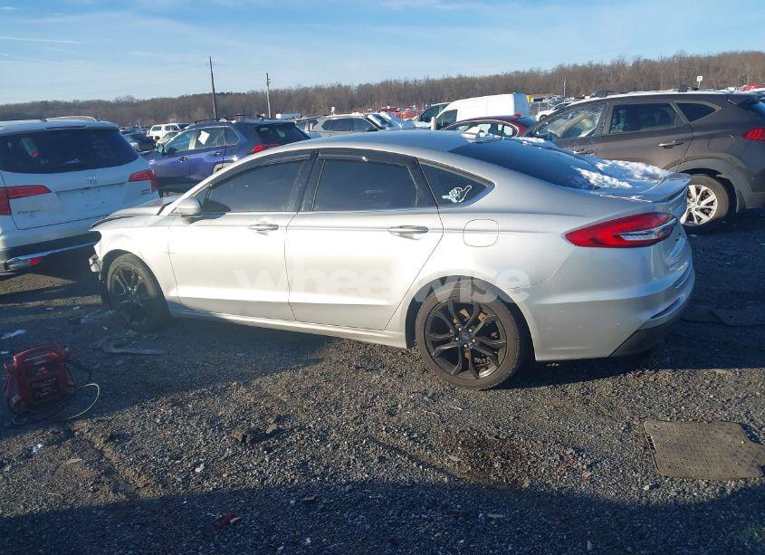 Photo 14 of 2019 Ford Fusion SE (VIN 3FA6P0HD4KR163594)