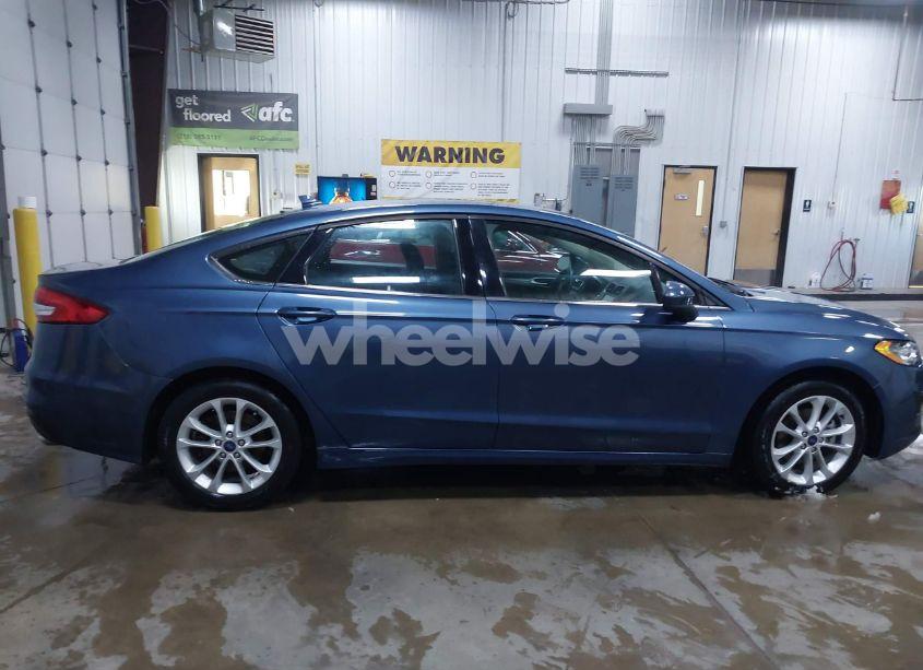 Photo 13 of 2019 Ford Fusion SE (VIN 3FA6P0HD4KR173574)