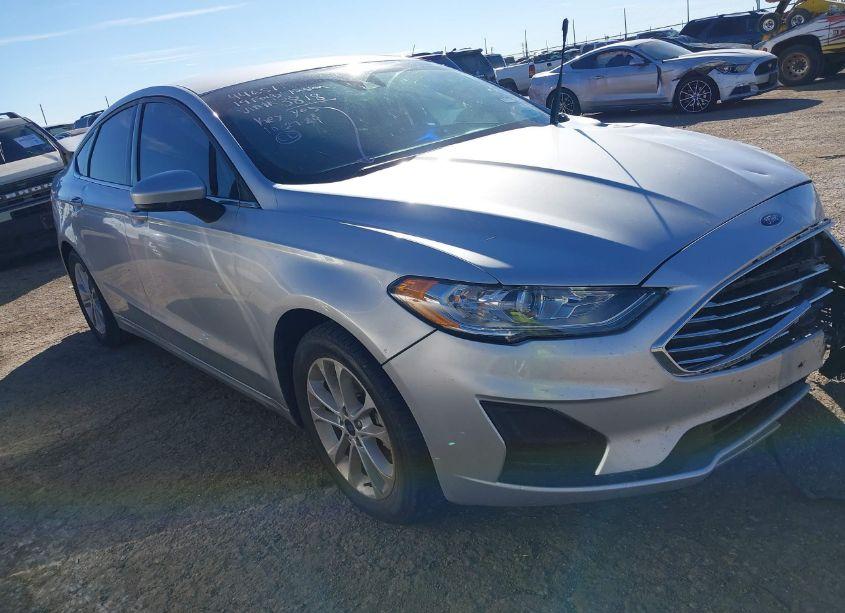 2019 Ford Fusion SE (VIN 3FA6P0HD4KR203818) main photo