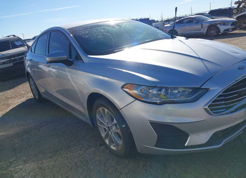 Photo 13 of 2019 Ford Fusion SE (VIN 3FA6P0HD4KR203818)