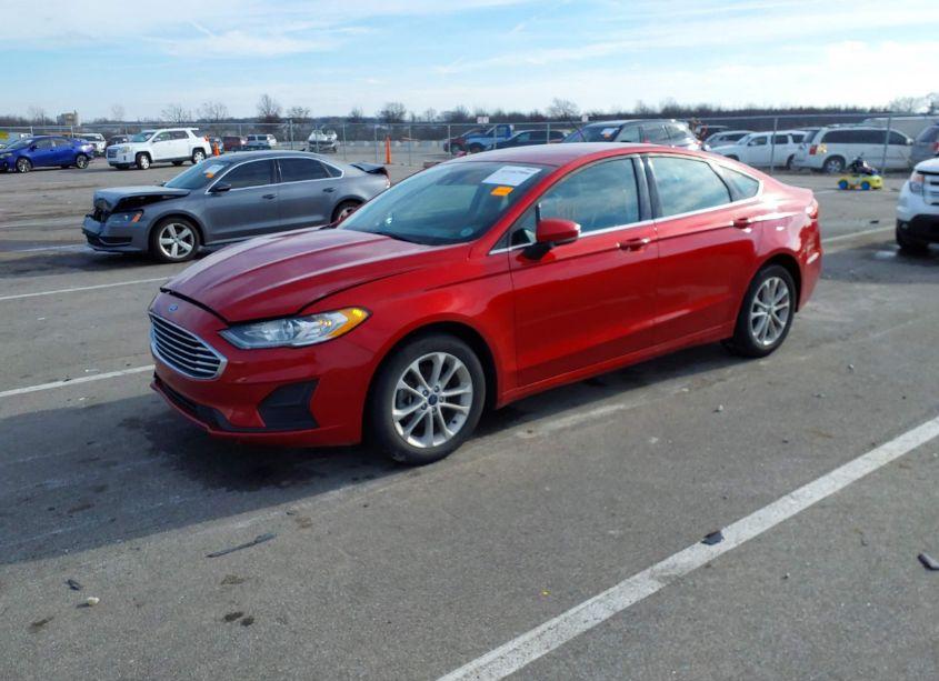 Photo 2 of 2020 Ford Fusion SE (VIN 3FA6P0HD4LR124019)