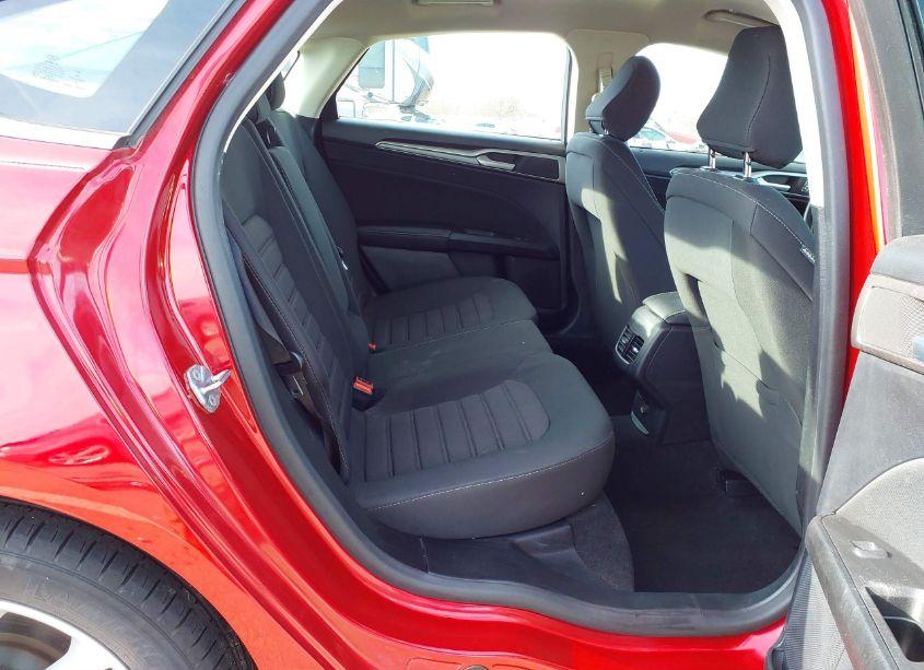 Photo 8 of 2020 Ford Fusion SE (VIN 3FA6P0HD4LR124019)