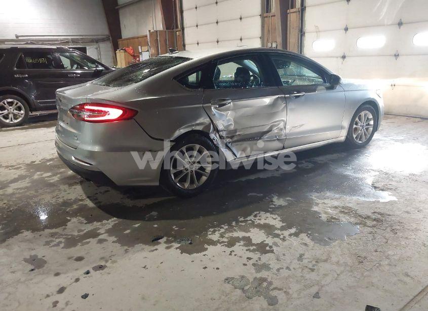 Photo 4 of 2020 Ford Fusion SE (VIN 3FA6P0HD4LR158056)